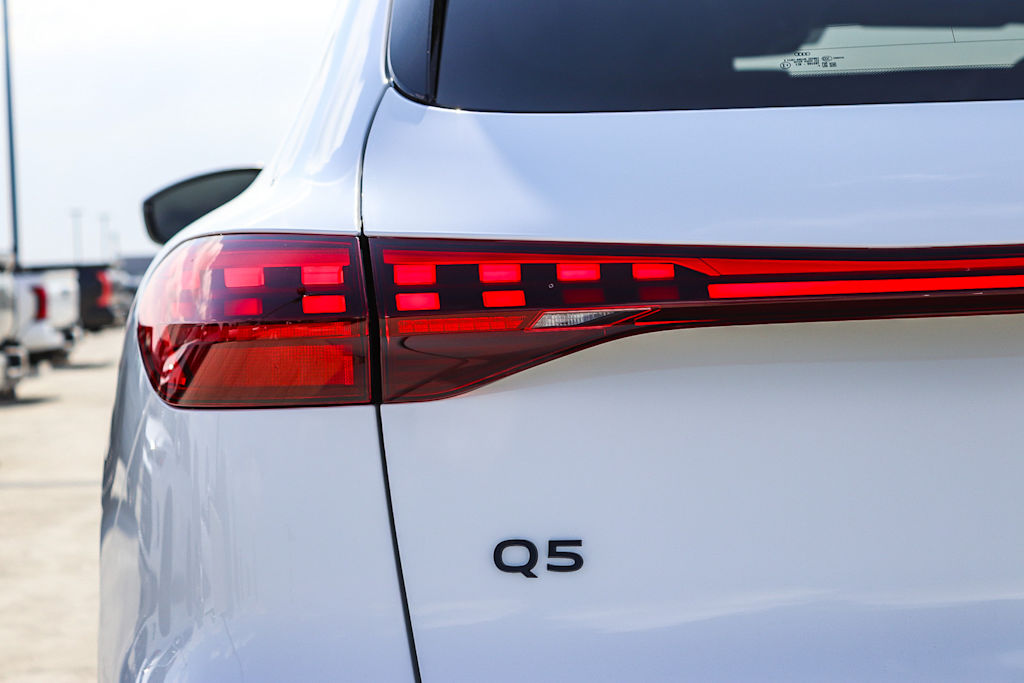 Thumbnail: 2026 Audi Q5 - 23