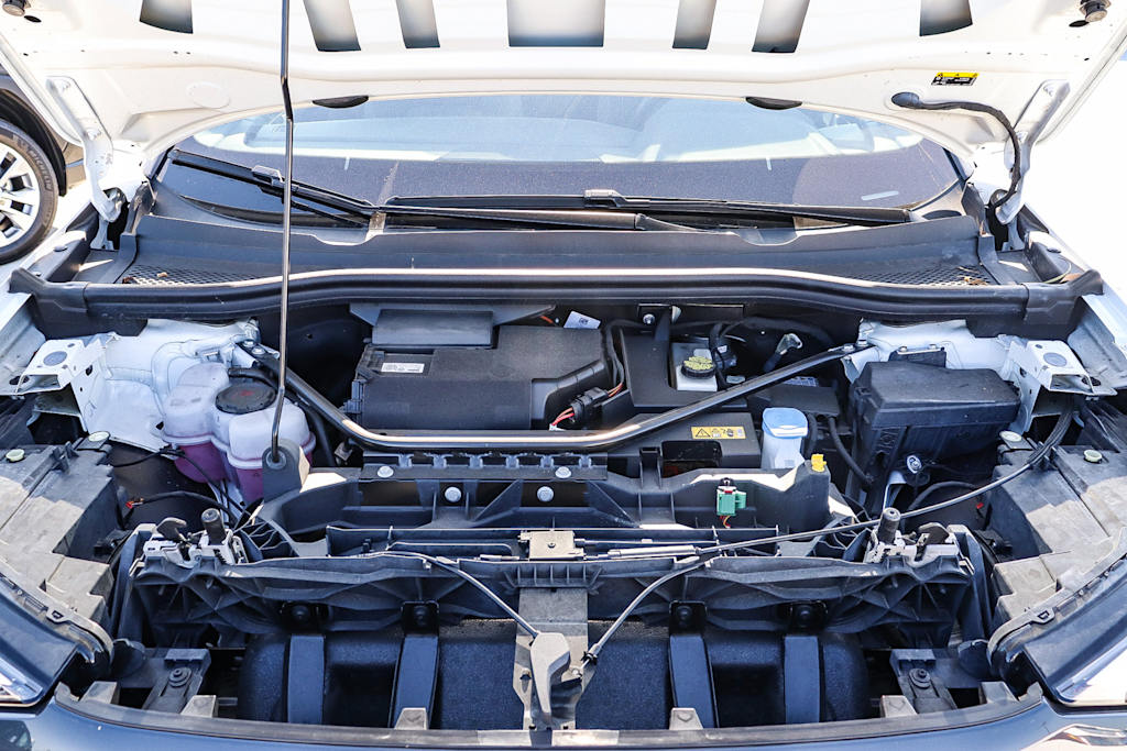 Thumbnail: 2023 Audi Q4 e-tron - 7