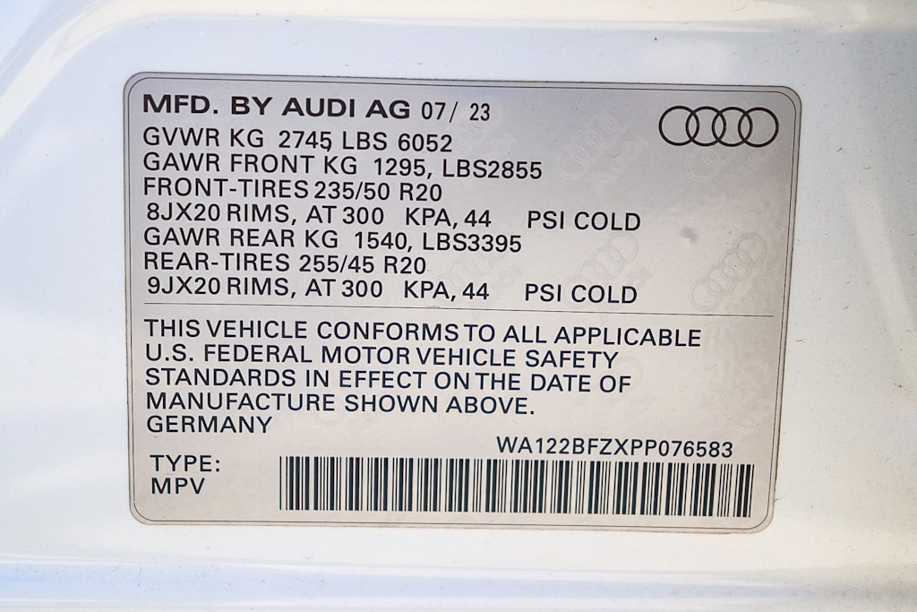 Thumbnail: 2023 Audi Q4 e-tron - 16