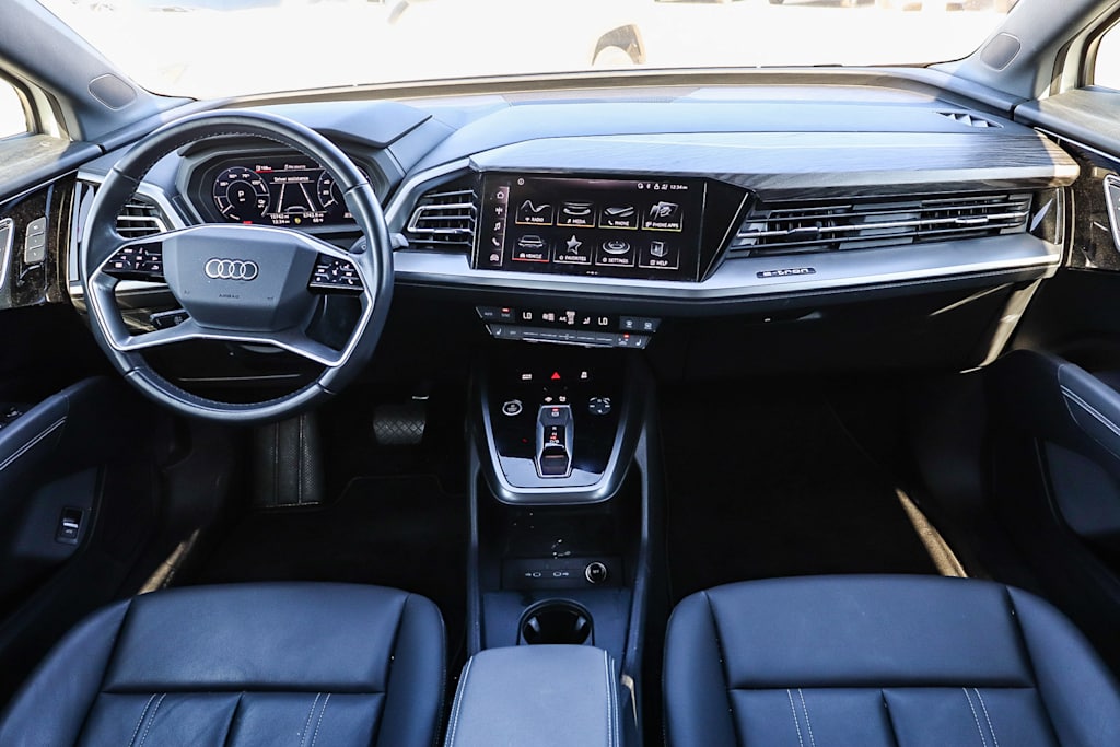 Thumbnail: 2023 Audi Q4 e-tron - 2