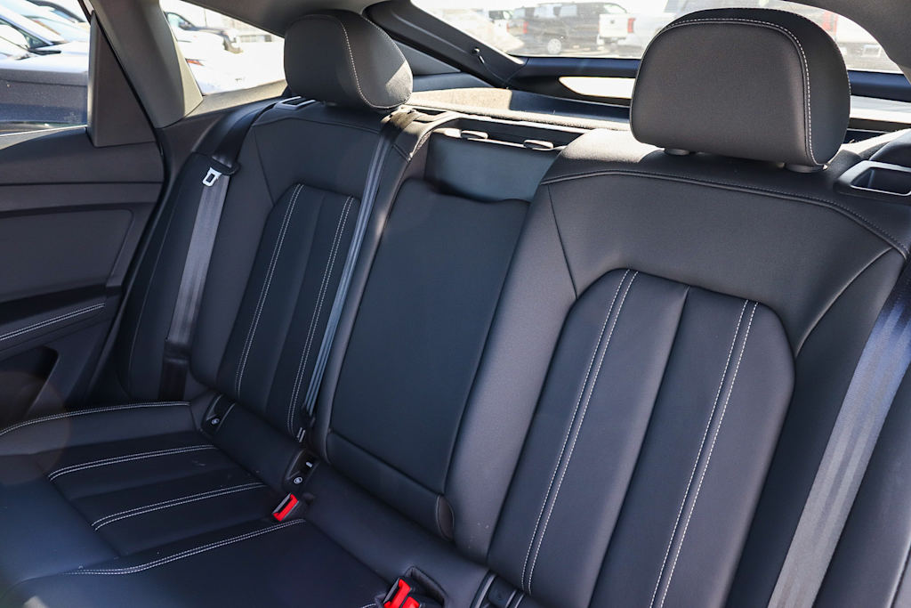 Thumbnail: 2023 Audi Q4 e-tron - 11