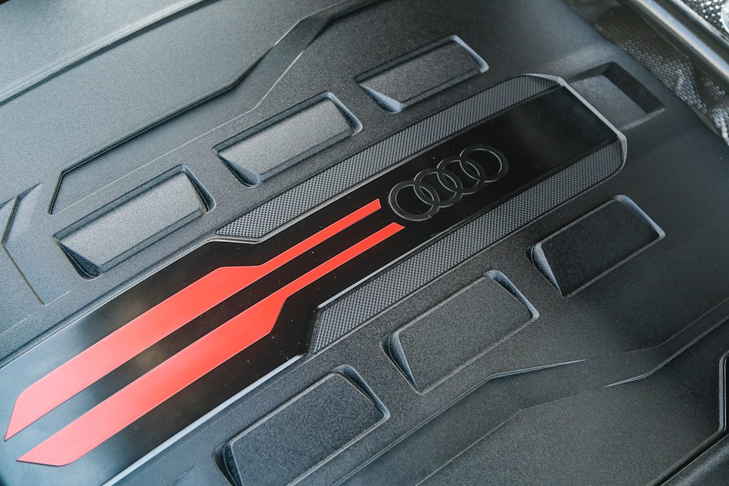 Thumbnail: 2025 Audi SQ5 - 45