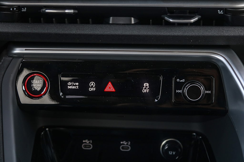 Thumbnail: 2025 Audi SQ5 - 27