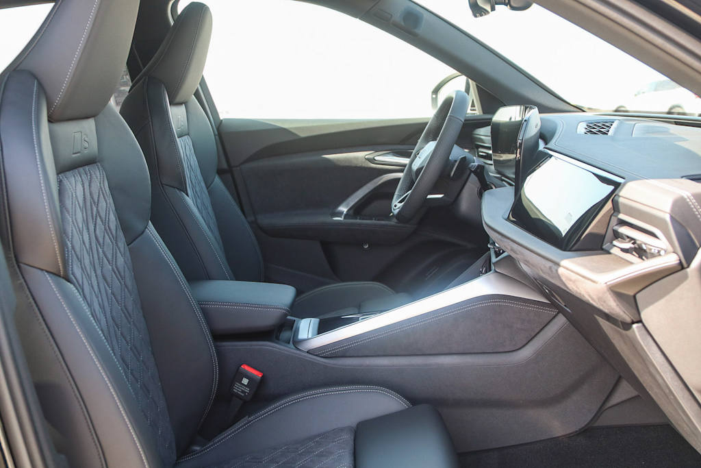 Thumbnail: 2025 Audi SQ5 - 9