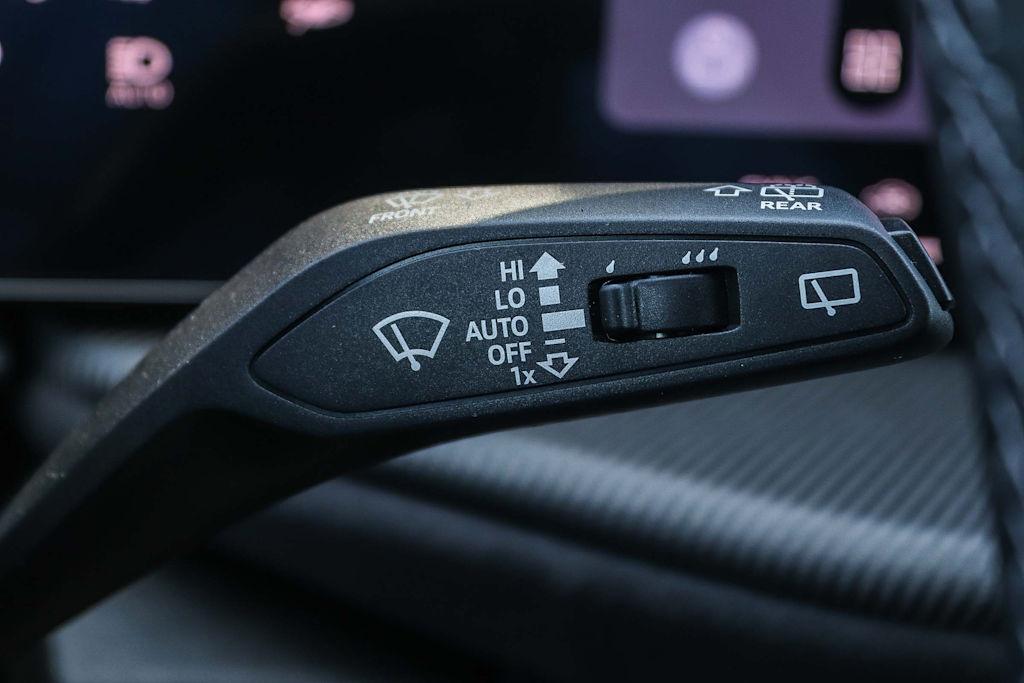 Thumbnail: 2026 Audi SQ5 - 33