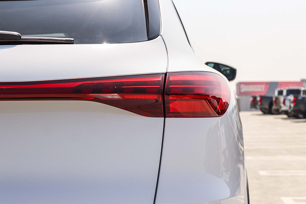 Thumbnail: 2026 Audi SQ5 - 20