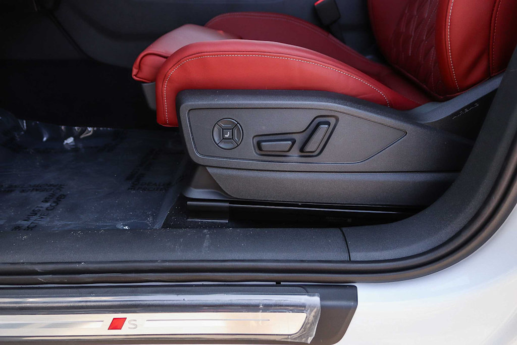 Thumbnail: 2026 Audi SQ5 - 27