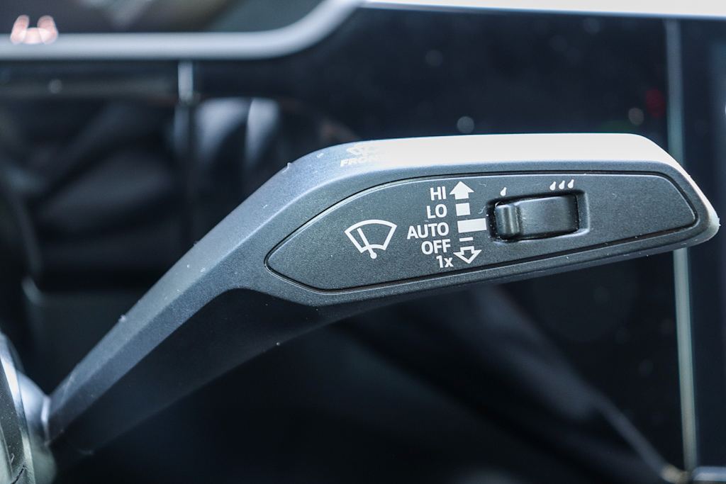 Thumbnail: 2023 Audi e-tron - 36