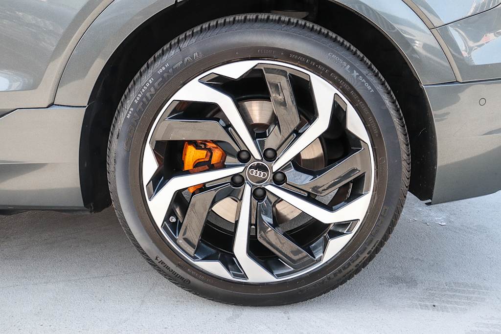 Thumbnail: 2023 Audi e-tron - 6