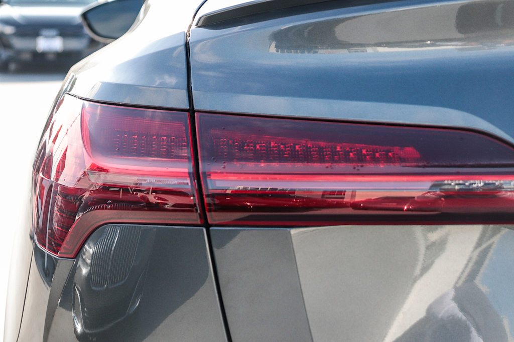 Thumbnail: 2023 Audi e-tron - 21