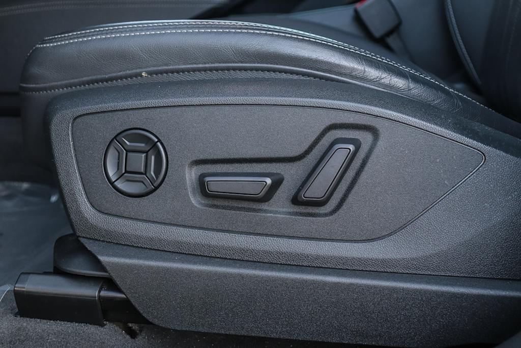 Thumbnail: 2023 Audi e-tron - 29