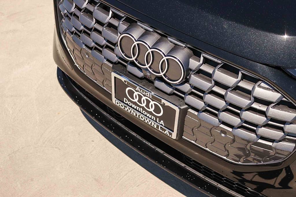 Thumbnail: 2026 Audi Q5 - 6