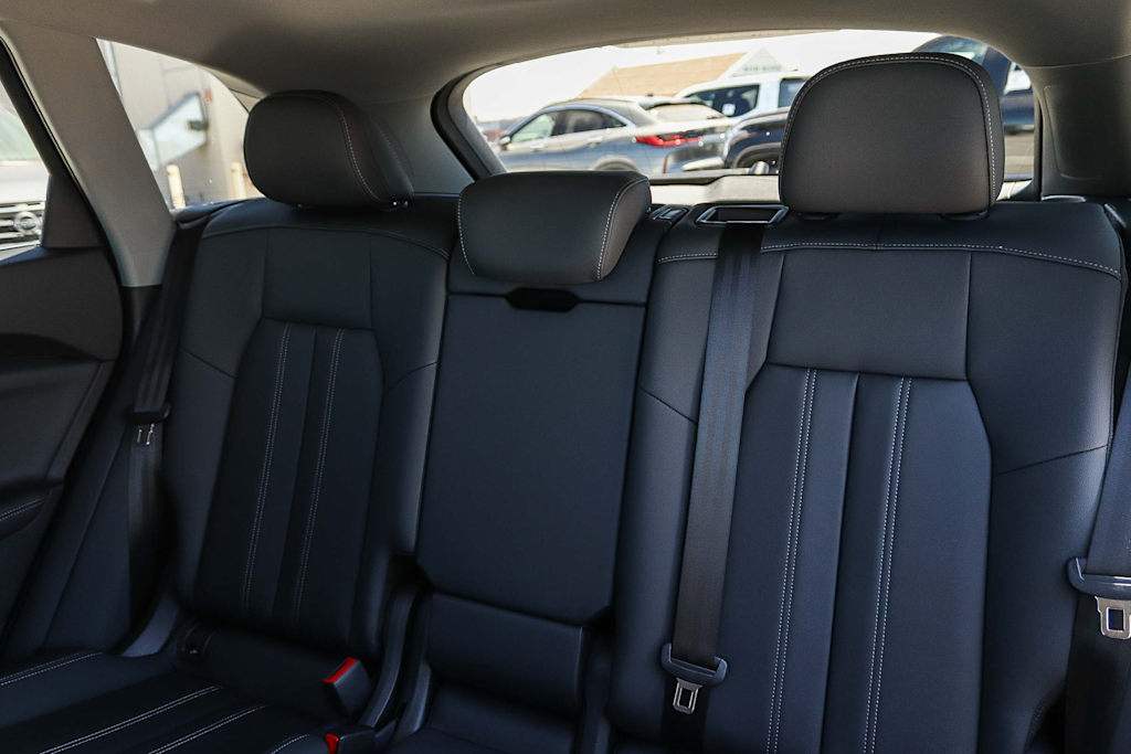 Thumbnail: 2026 Audi Q5 - 12
