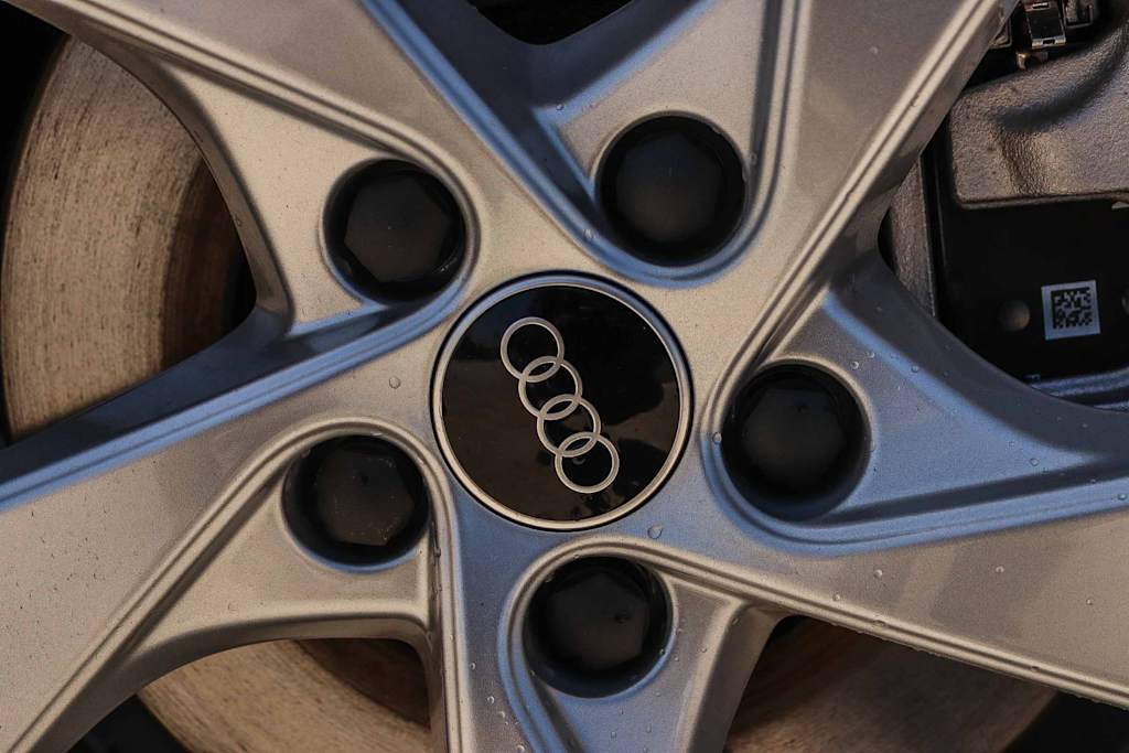 Thumbnail: 2026 Audi Q5 - 14