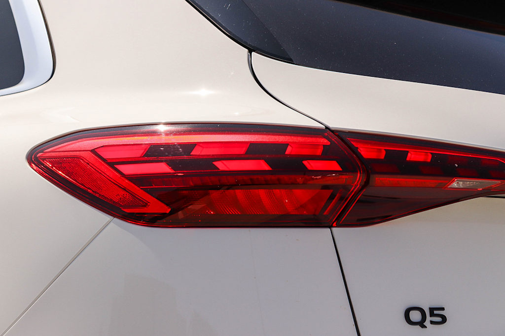 Thumbnail: 2026 Audi Q5 - 23