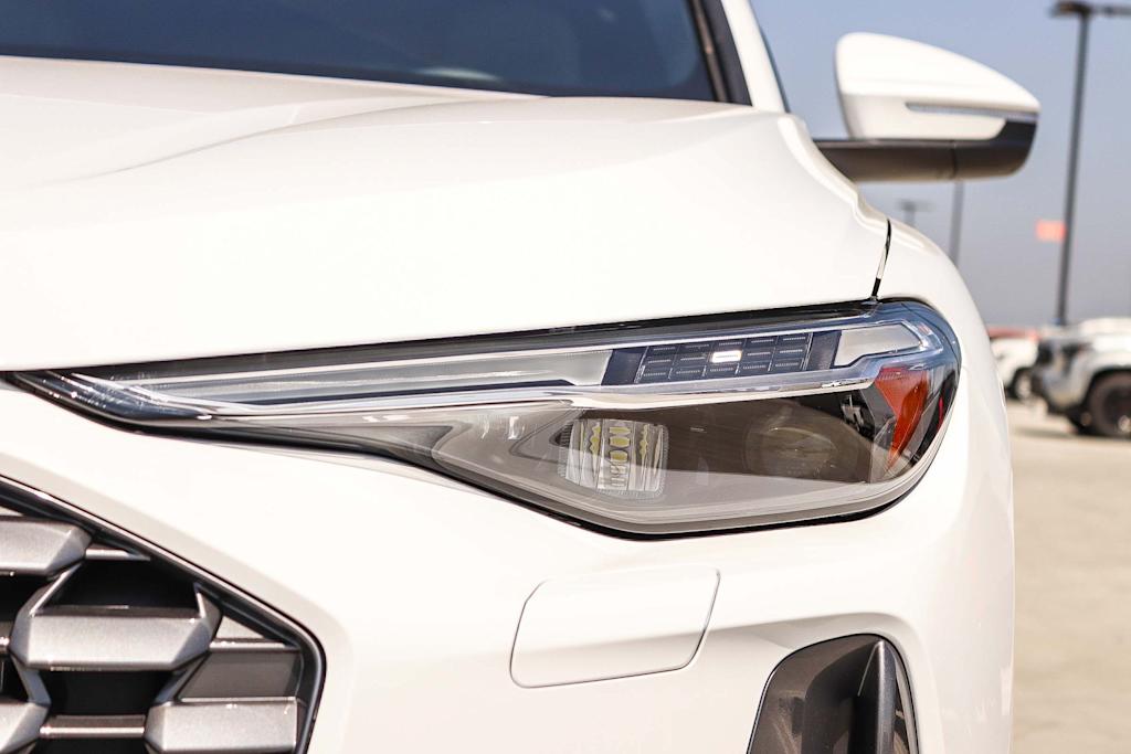 Thumbnail: 2026 Audi Q5 - 20