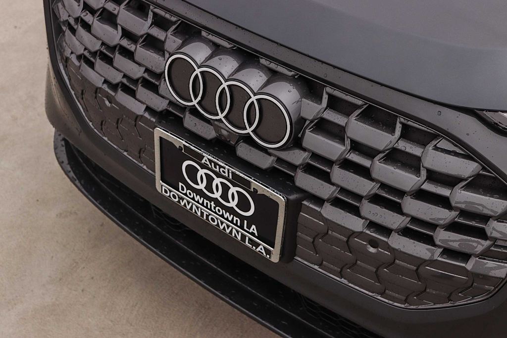 Thumbnail: 2026 Audi Q5 - 5
