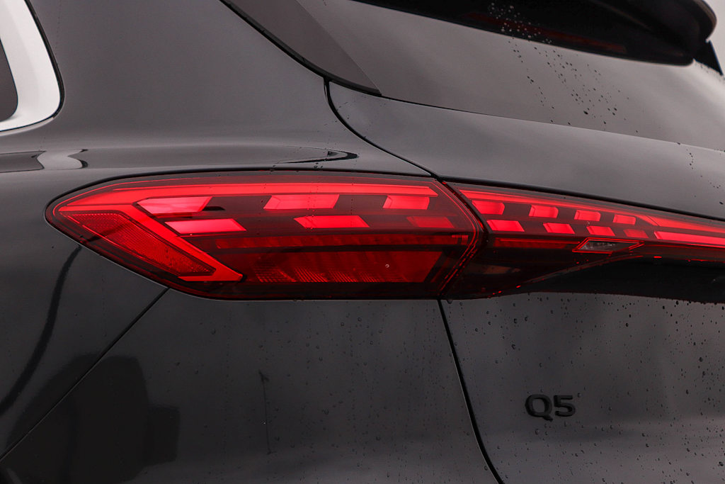 Thumbnail: 2026 Audi Q5 - 23