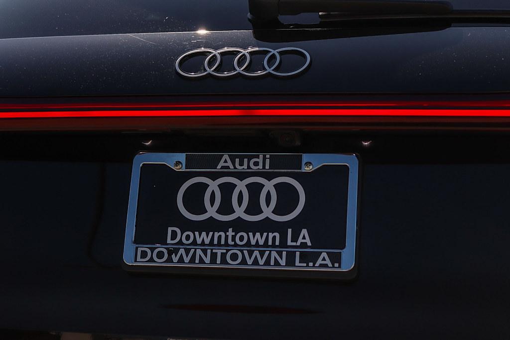 Thumbnail: 2025 Audi Q5 - 15