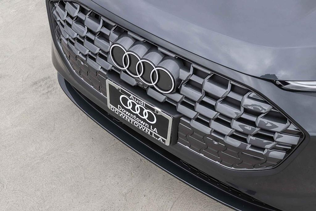 Thumbnail: 2025 Audi Q5 - 6