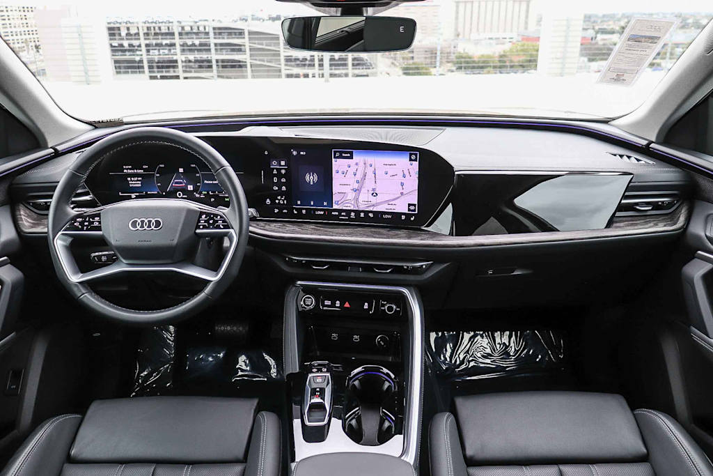 Thumbnail: 2025 Audi Q5 - 2