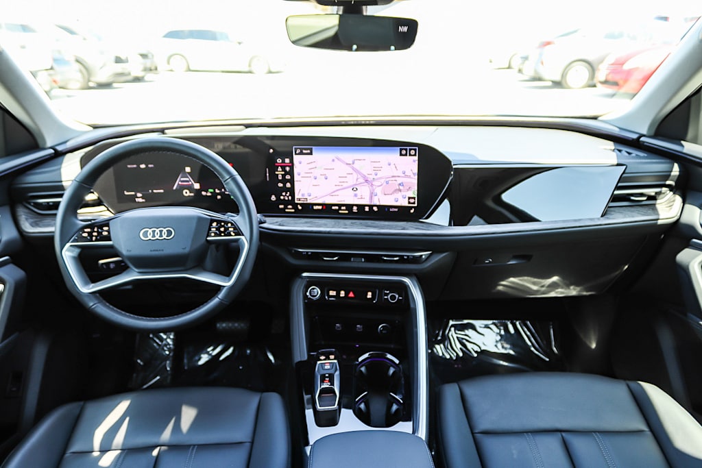 Thumbnail: 2025 Audi Q5 - 2