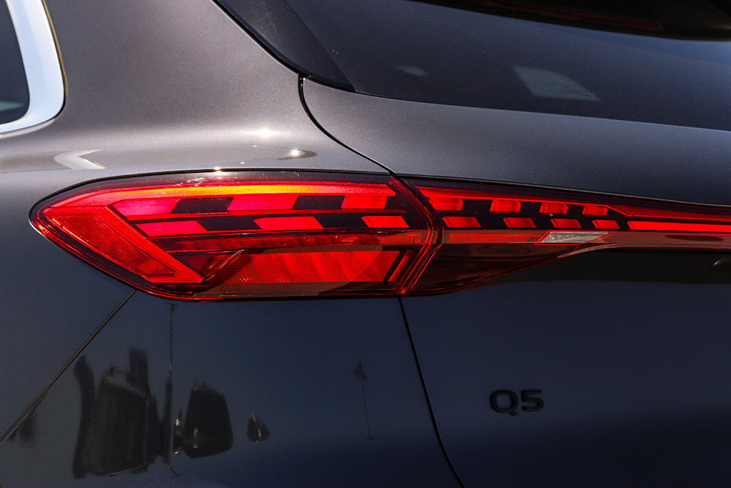 Thumbnail: 2025 Audi Q5 - 23