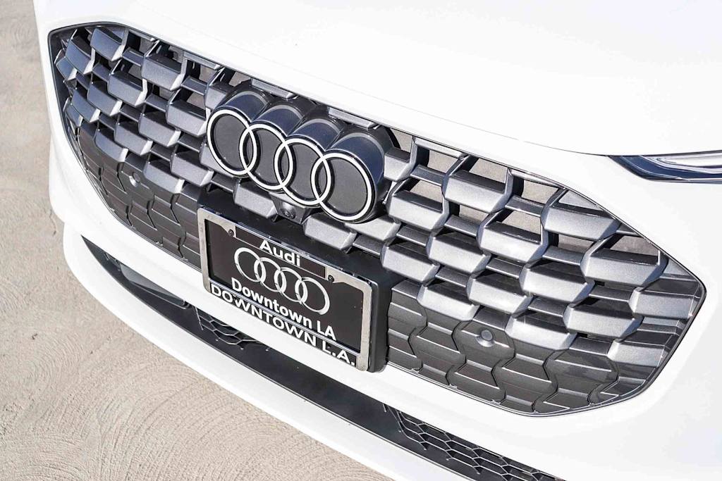 Thumbnail: 2025 Audi Q5 - 5