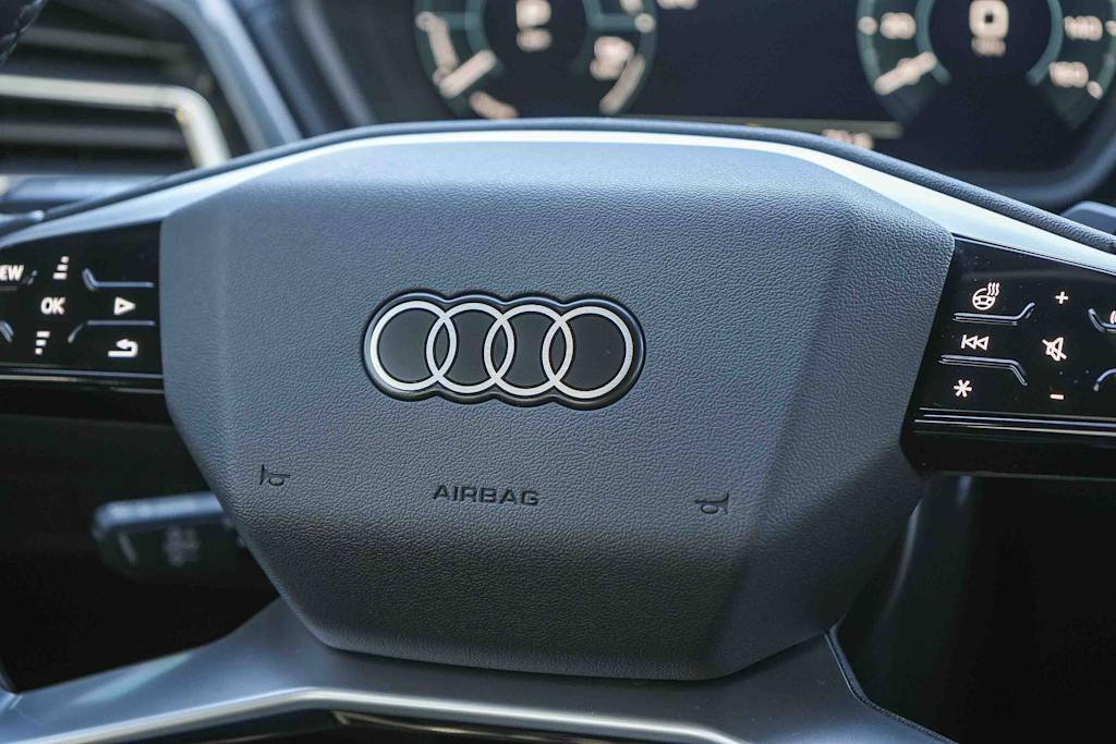 Thumbnail: 2023 Audi Q4 e-tron - 28