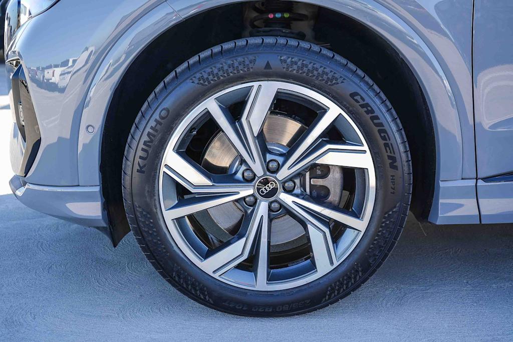 Thumbnail: 2023 Audi Q4 e-tron - 24