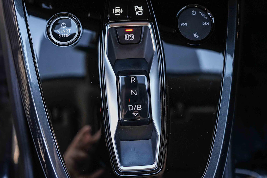 Thumbnail: 2023 Audi Q4 e-tron - 29