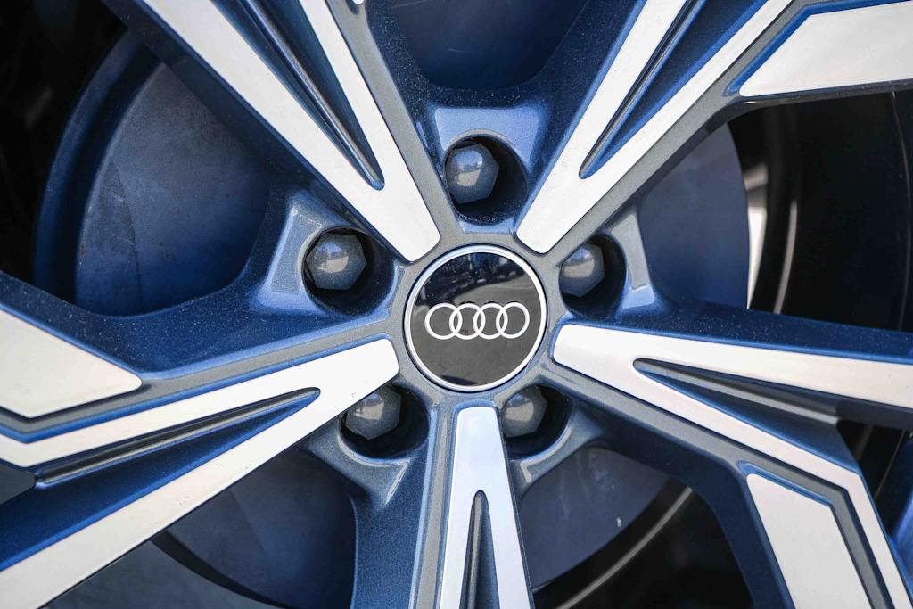 Thumbnail: 2023 Audi Q4 e-tron - 14