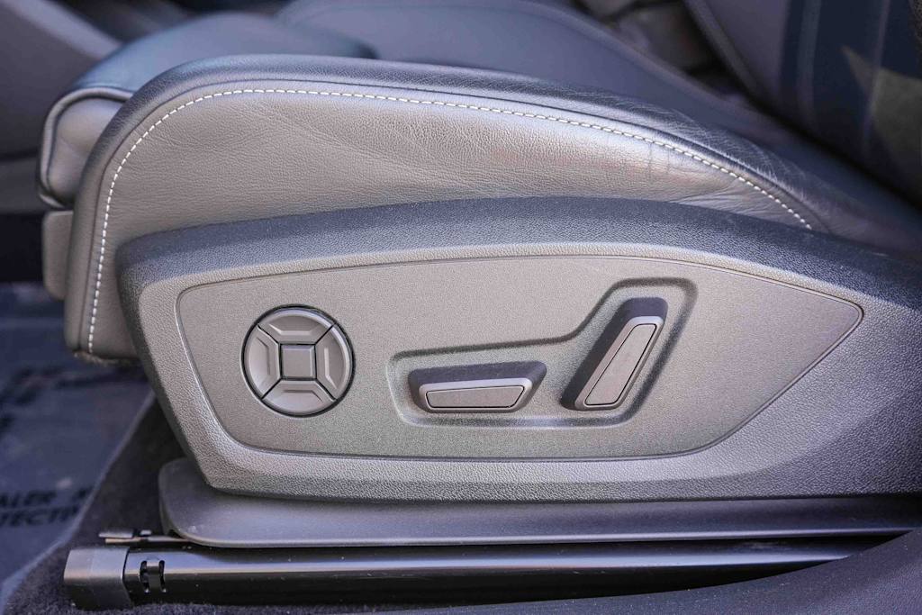 Thumbnail: 2023 Audi Q4 e-tron - 30