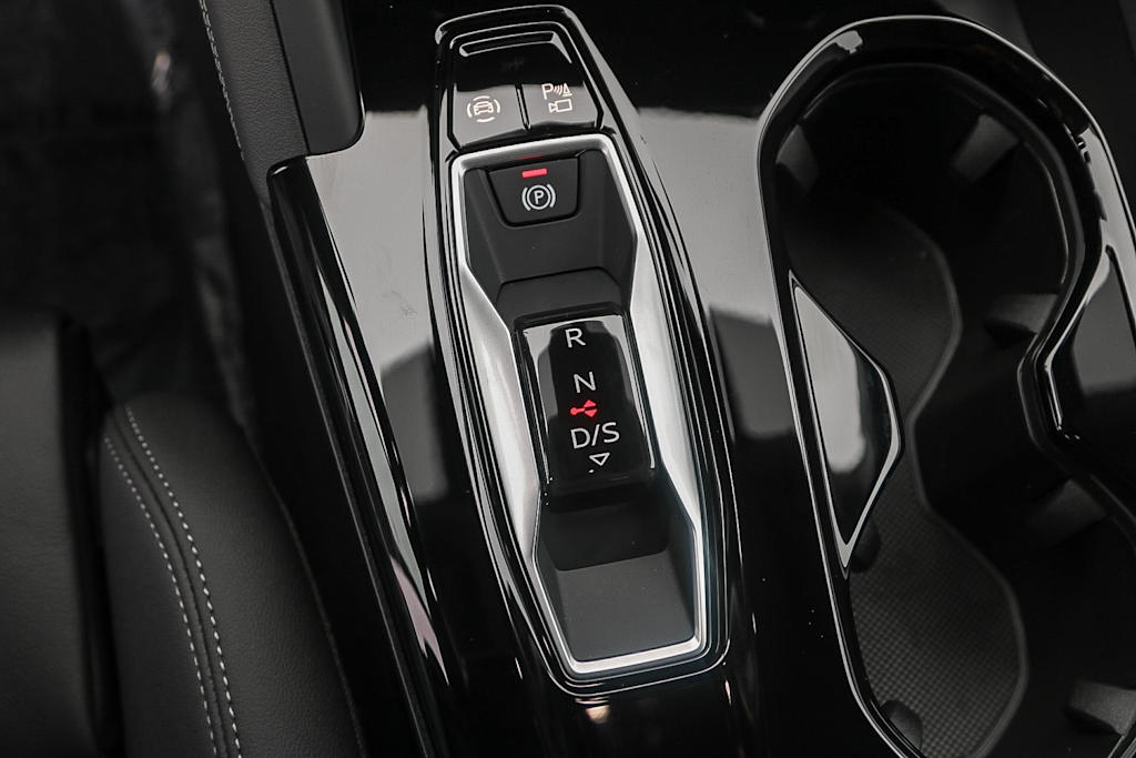Thumbnail: 2025 Audi Q5 - 25