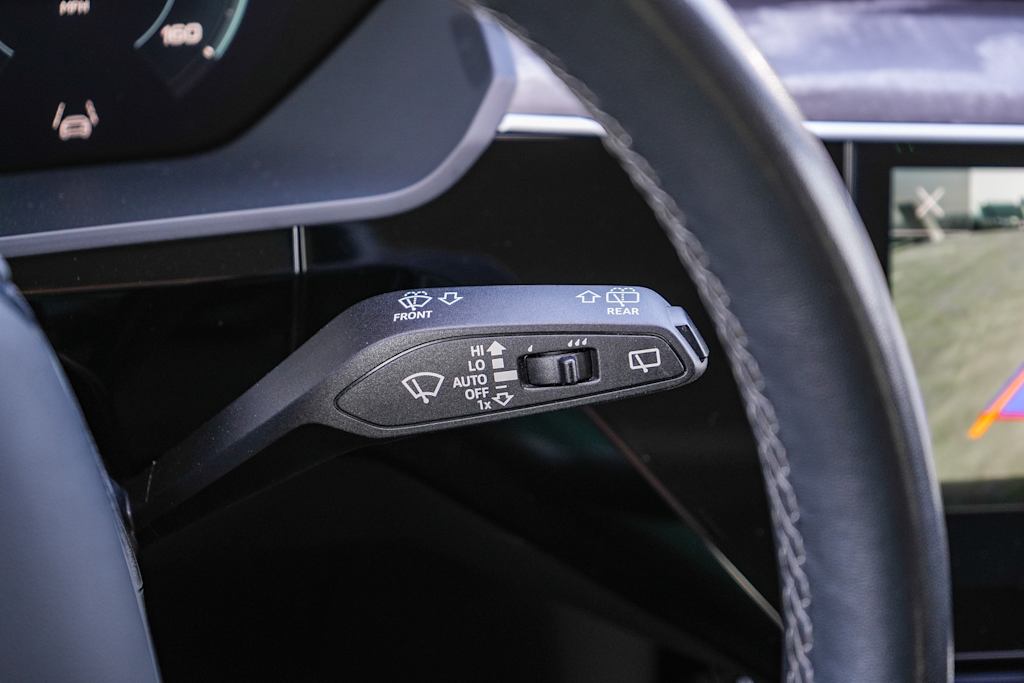 Thumbnail: 2024 Audi Q8 e-tron - 38