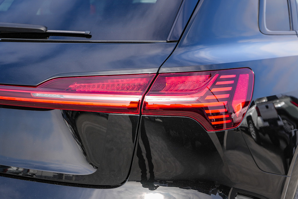 Thumbnail: 2024 Audi Q8 e-tron - 23