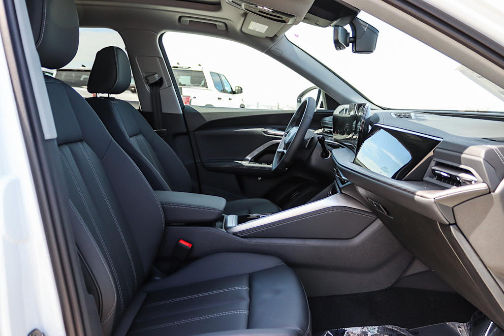 Thumbnail: 2026 Audi Q5 - 10
