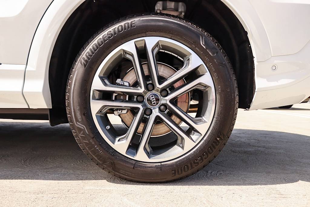 Thumbnail: 2026 Audi Q5 - 7