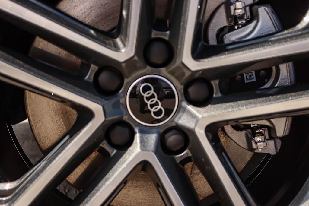 Thumbnail: 2026 Audi Q5 - 23
