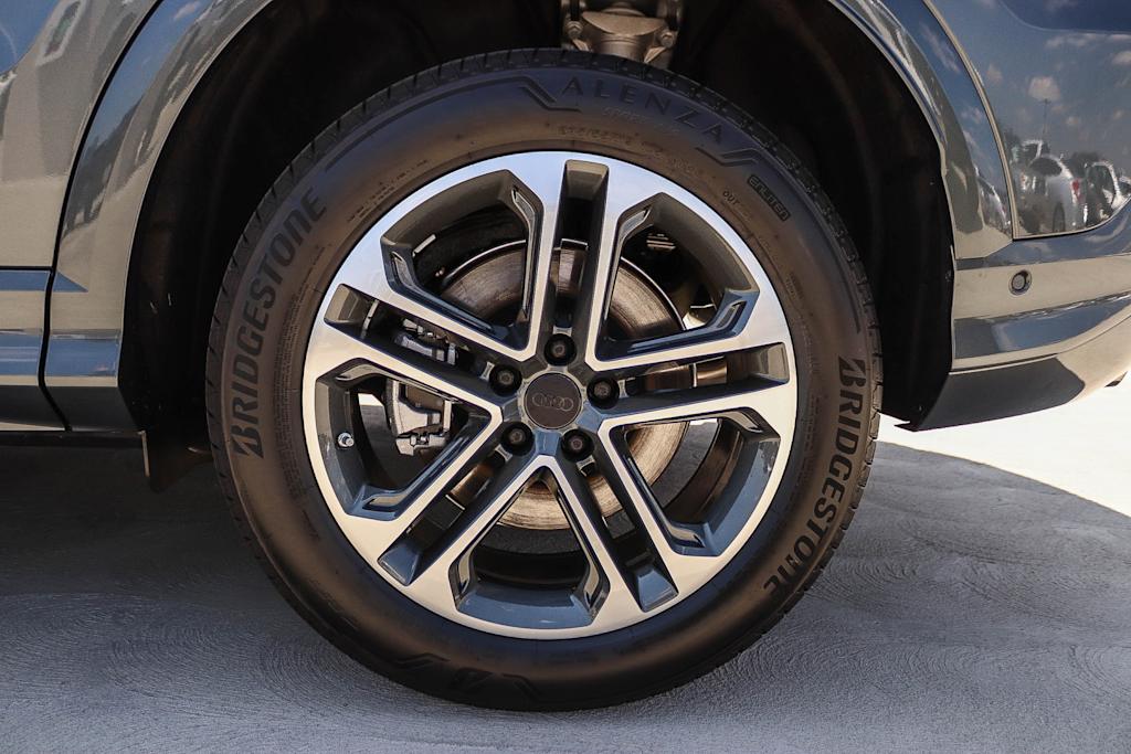 Thumbnail: 2026 Audi Q5 - 7