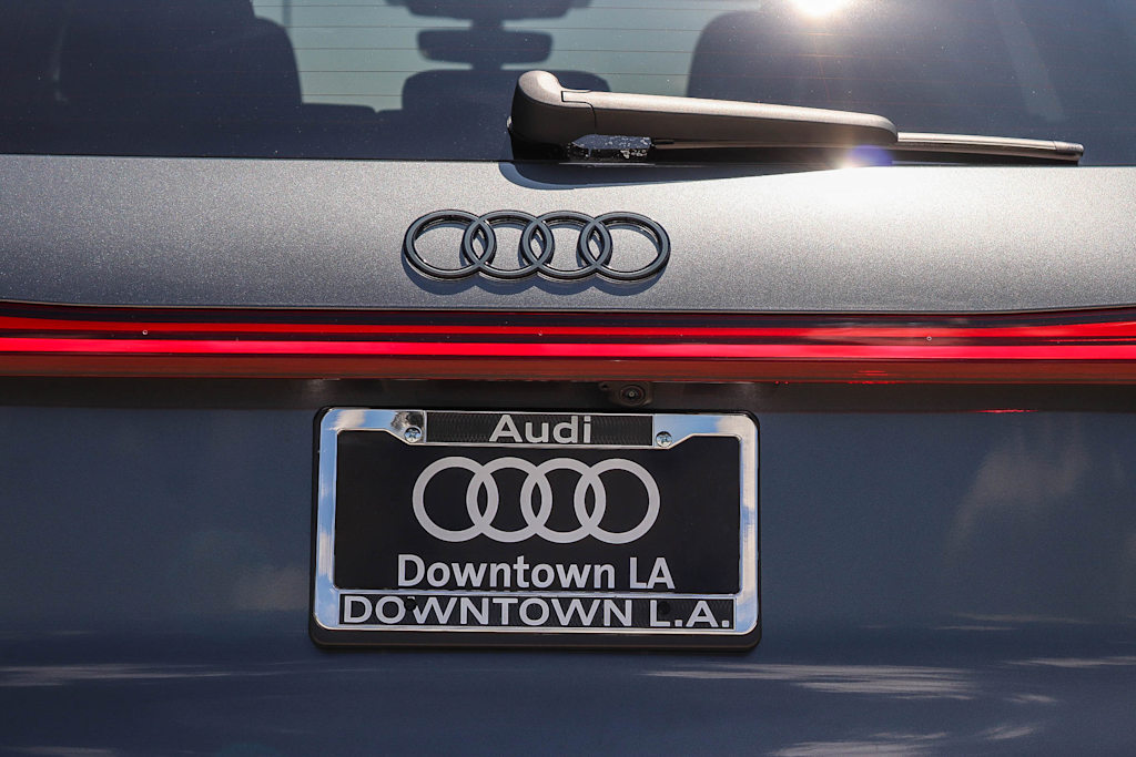 Thumbnail: 2026 Audi Q5 - 21