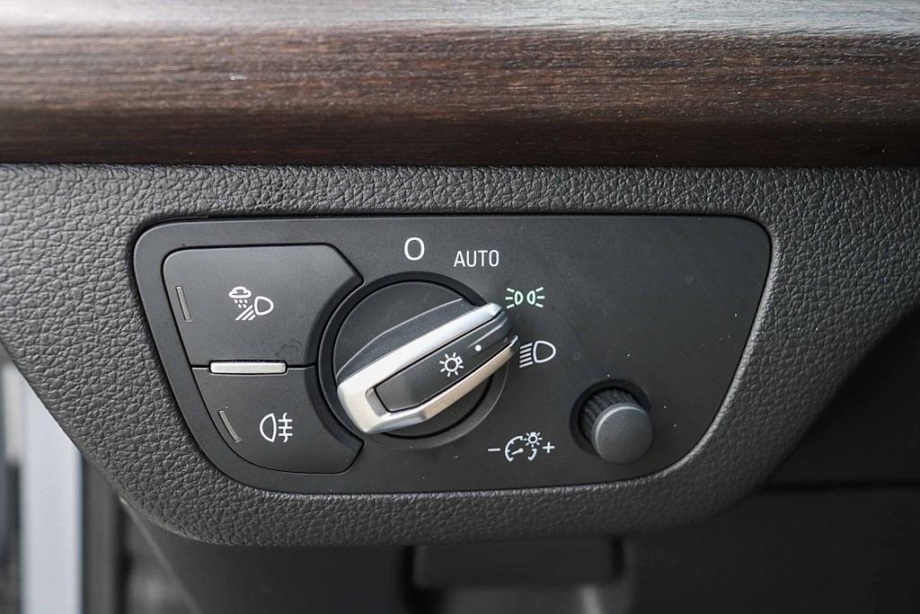 Thumbnail: 2022 Audi Q5 - 32