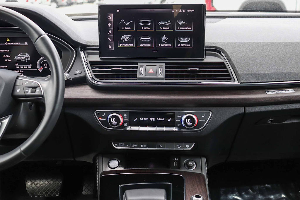 Thumbnail: 2022 Audi Q5 - 13