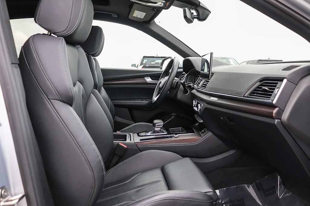 Thumbnail: 2022 Audi Q5 - 10