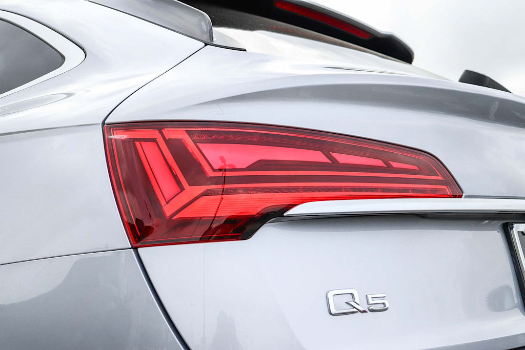 Thumbnail: 2022 Audi Q5 - 22