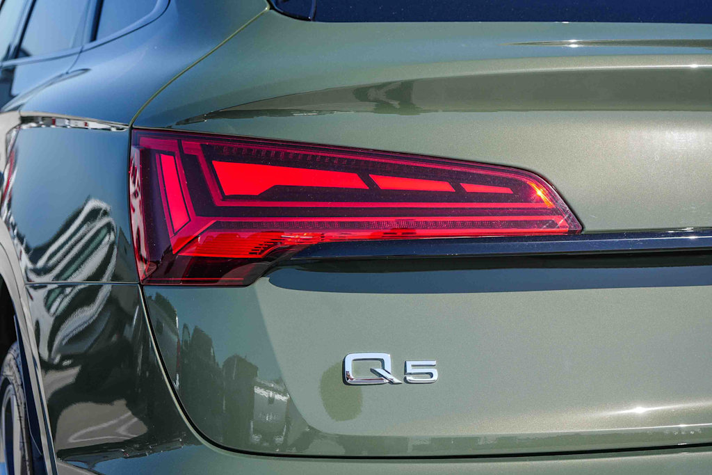 Thumbnail: 2023 Audi Q5 - 24
