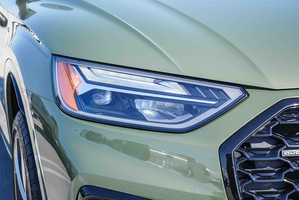 Thumbnail: 2023 Audi Q5 - 20