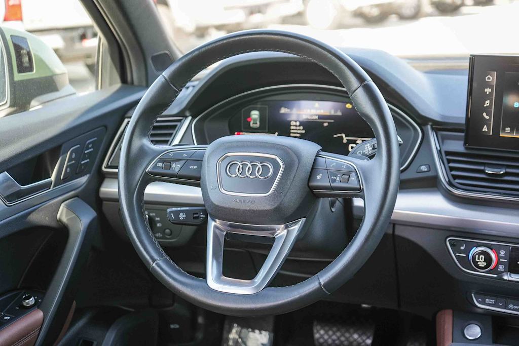 Thumbnail: 2023 Audi Q5 - 13