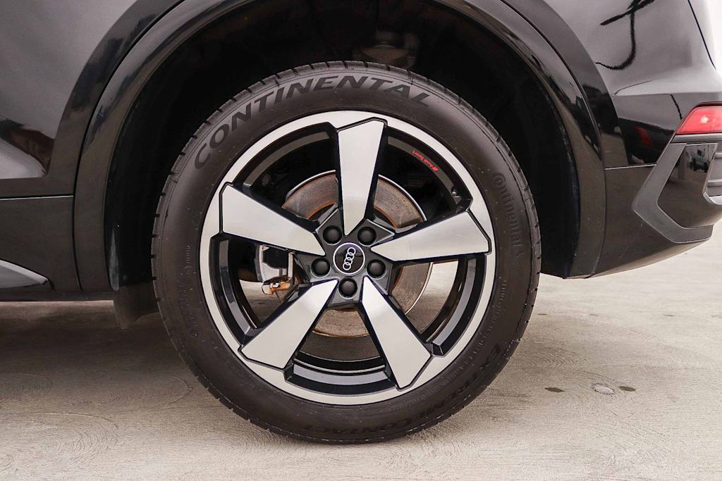 Thumbnail: 2023 Audi Q5 - 7