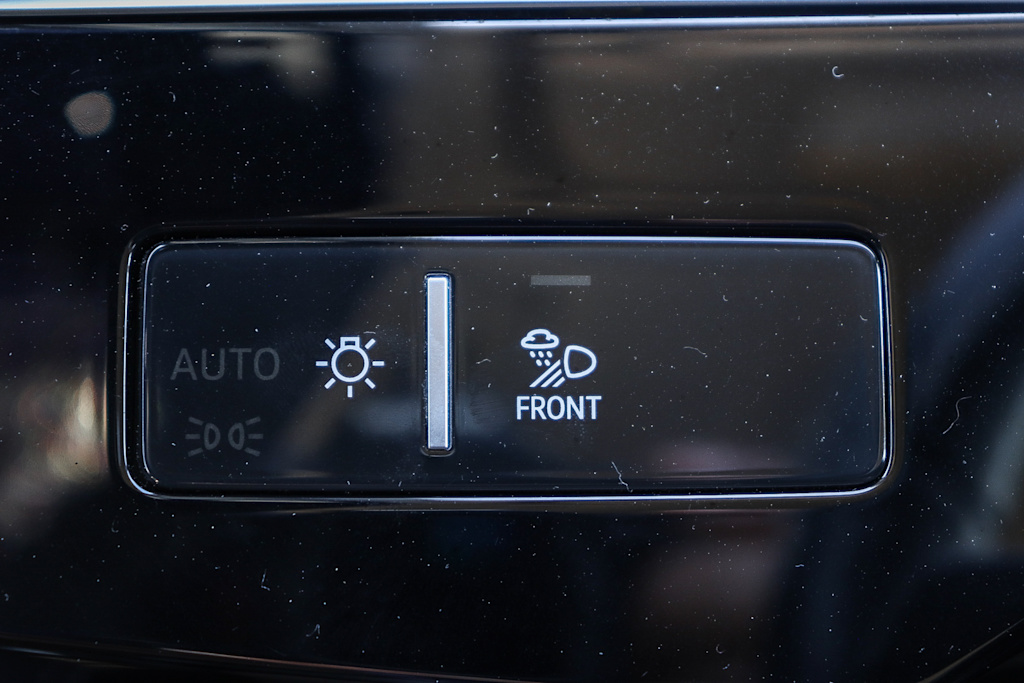 Thumbnail: 2024 Audi Q8 e-tron - 39